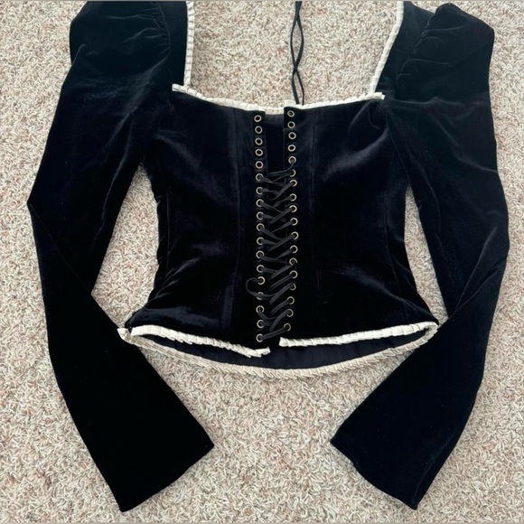 House of CB London Noa Black Velvet Corset Top - Picture 4 of 6